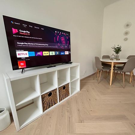 Luxurious One Room Apartment Near Schoenbrunn Palace Viena Exterior foto